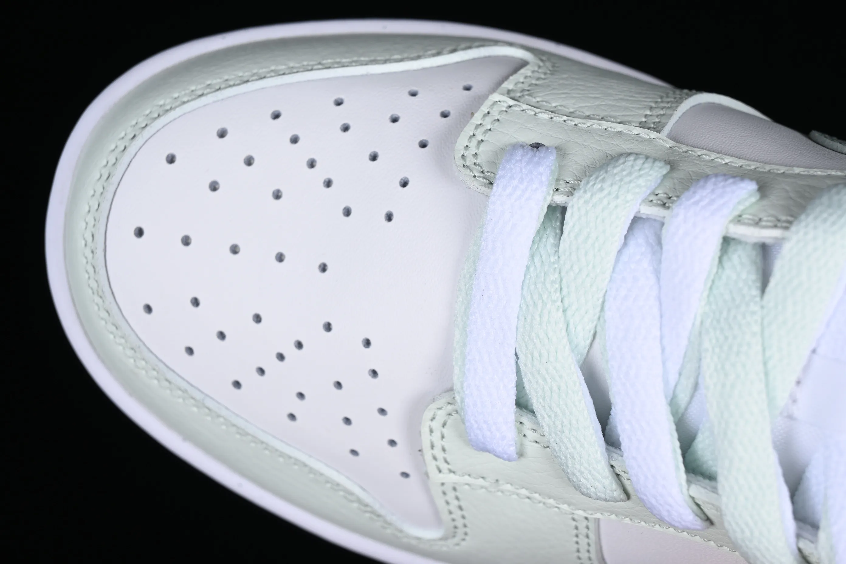 All categories Nk SB Dunk series Nk SB Dunk Low low-top sneakers Nk Dunk Low "White Mint" light green SB smashed backboard fashion casual sneakers DN1431-102